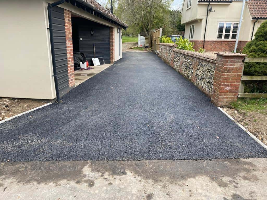 This is a newly installed tarmac driveway. All works carried out by Canterbury Driveways